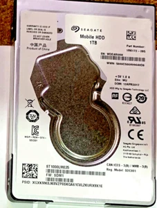 SEAGATE  ST1000LM035 SN#wdear0hh  1RK172-285  WU - Picture 1 of 2