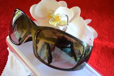 Óculos de sol feminino DKNY - COR MARROM (FEITO na ITÁLIA) COM ESTOJO ORIGINAL. - Imagem 1 de 4