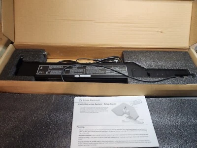 Extron Retractor VGA-A 70-678-11 VGA/ AUDIO CABLE SYSTEM - Image 1 of 3