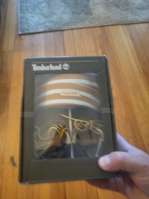 TIMBERLAND Baby Size 3 Wheat Nubuck Classic Crib Bootie Shoes with hat Toddler - Image 1 of 4