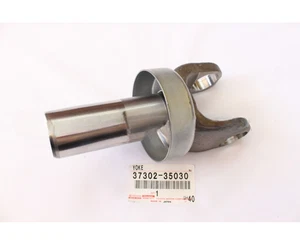 TOYOTA Genuino YOKE RR EJE DE HÉLICE UNIVERSAL JUNTA MANGUITO 37302-35030 OEM - Imagen 1 de 1