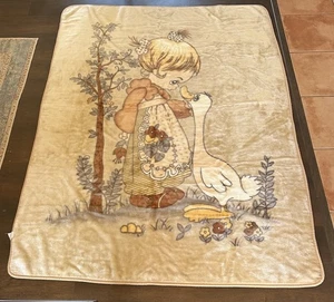Große Vintage Precious Moments Mädchen Gans Ente Creme Beige Decke 84,5”x60” - Bild 1 von 5