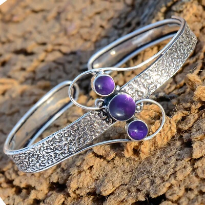 Brazalete brazalete de amistad de 3 piedras hecho a mano de plata de ley 925 con piedras preciosas de amatista Foto 1 de 4