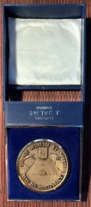 games without limits plaque in box final 1981. year Belgrade sport table medal  - Picture 1 of 9