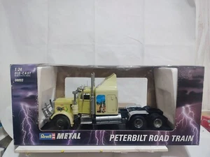 Revell Metal 1/24 08893 Peterbilt Road Train Australia Truck 1 - Picture 1 of 10