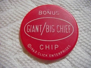 GIANT / BIG CHIEF BONUS CHIP 1963 Click Enterprises RED PLASTIC US Trade TOKEN - Picture 1 of 2