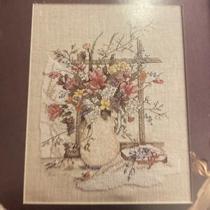 Victorian Bouquet Paula Vaughan vtg 1987 CROSS STITCH PATTERN flowers pitcher - Picture 1 of 11