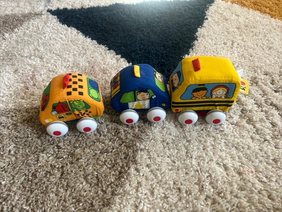 Детский набор из 3 мягких игрушечных городских транспортных средств автобусов Melissa & Doug K's - Изображение 1 из 1