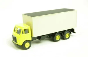 Base Toys AM6C-01 1/76 AEC Mercury 6-wheel van with yellow cab & cream body - Picture 1 of 1