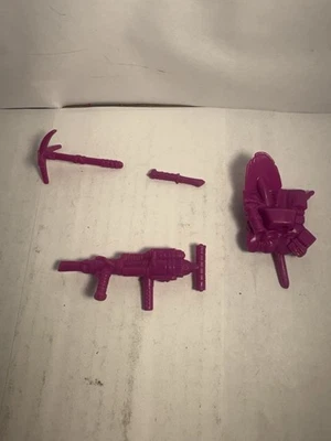 Dirtbag Teenage Mutant Ninja Turtles TMNT Playmates 1991 Accessory Lot - Image 1 of 2