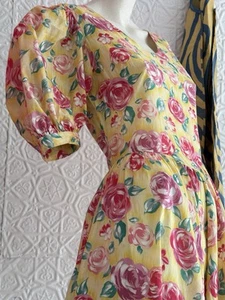 1980s Cotton Cottage Core Femme Coquette Floral Dress-Yellow-Roses-Medium - Picture 1 of 3