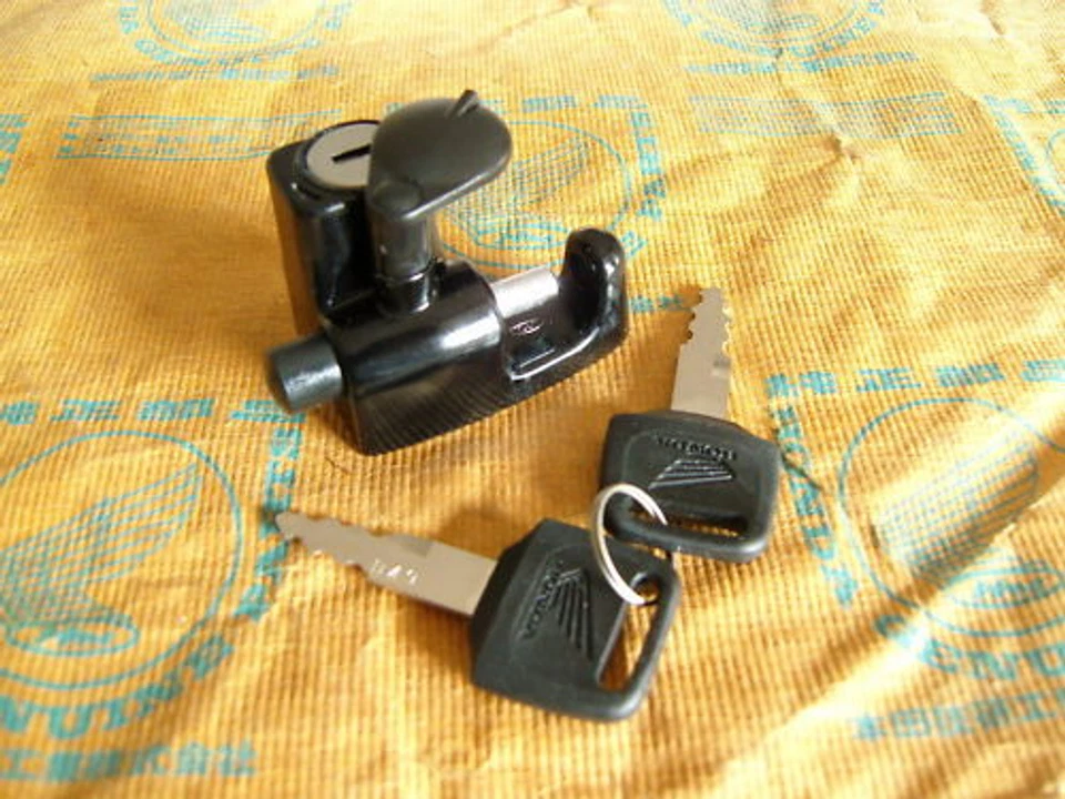 Honda XR 250 650 Helmet Lock New - Image 1 of 1