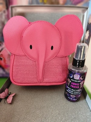Bolsa de maquiagem Bath & Body Works elefante e desinfetante para as mãos Ghoul Friend 3 fl oz 90% - Imagem 1 de 4