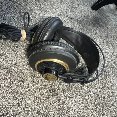 AKG Pro Audio K240 STUDIO Over-Ear, Semi-Open, Professional Studio Headphones - Image 1 of 4