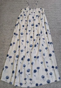 Women's H&M White Loose Ankle Length Dress With Beautiful Blue Floral Print And - Bild 1 von 7
