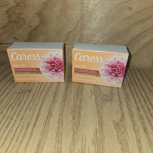 2 Bar Caress Daily Silk Bar Soap Floral Oil Essence White Peach & Orange Blossom - Picture 1 of 3