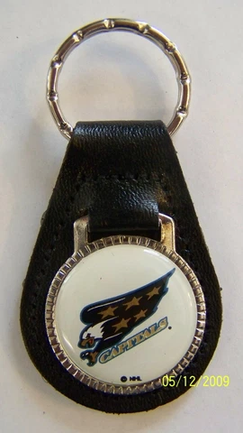 WASHINGTON CAPITALS LEATHER KEY CHAIN Cover