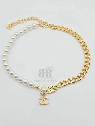 Girocollo Chanel CC Star Wing finta perla 2024