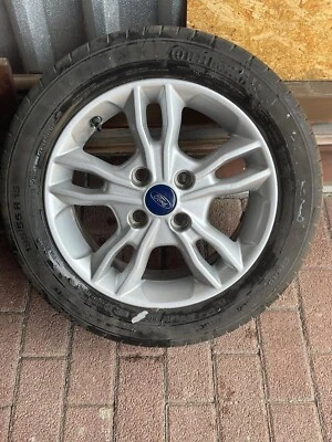 Ford Räder 4 Stück R 15 mit Reifen - Bild 1 von 2