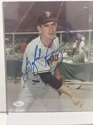 JSA Gaylord Perry Signed 8 x 10 Photo w/cert HOF SF Giants 300 Wins 2x Cy Young - Image 1 of 4
