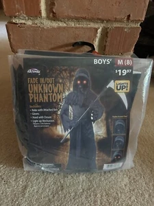 Unknown Phantom Fade In/Out Youth Halloween Costume Lights Up Size Medium 8 - Picture 1 of 1