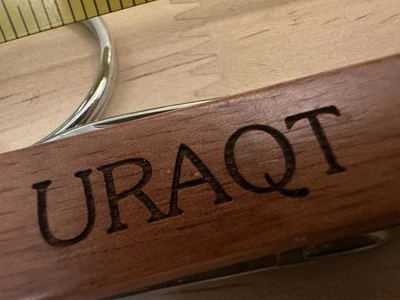 Cuchillo plegable 3 en 1 con mango de madera marca “Bryce Canyon” y “URAQT” 2,25” cerrado Foto 1 de 4