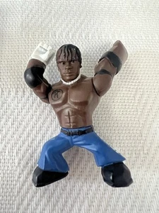 Figura de acción de lucha libre Mini R-Truth - Imagen 1 de 2