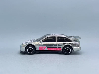 Ford Sierra abierto Hotwheels FC personalizado de fábrica Zamac Super Treasure Hunt STH '87 Foto 1 de 4