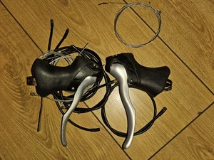 Shimano Sora ST-3300 8 Speed Double STI Levers - Picture 1 of 3