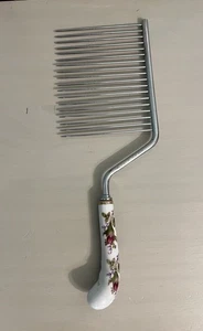 VTG Porcelain Handle Victorian Style Cake Rake Breaker Comb Made In England - Picture 1 of 5