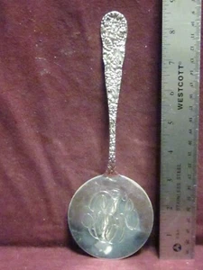 Sterling Stieff CHRYSANTHEMUM HOT CAKE SERVER 8 1/2" 109 grams Mono EIK &SEPT 10 - Picture 1 of 6