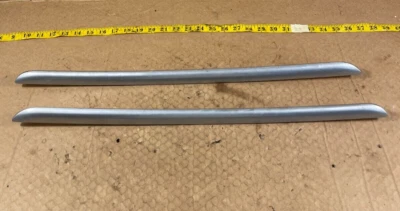 Juego de 2 molduras de consola central izquierda y derecha Mercedes Benz ML350 2006-2012 OEM. Foto 1 de 4