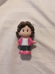 Fisher Price Little People Girl Lady pink brown hair mom Aunt Next door neighbor - Picture 1 of 4