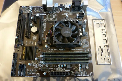 Gigabyte GA-F2A88XM-D3H Rev. 3.0 + AMD A6-5400K + 16GB Kingston Slim PC3-10600U - Bild 1 von 4