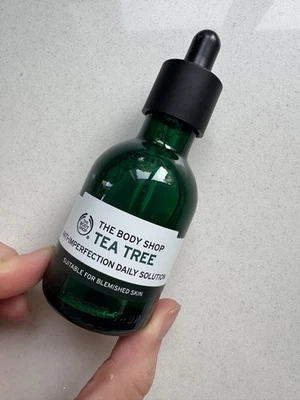The Body Shop - Tea Tree Anti-Imperfection Daily Solution 50ml Blemished Skin - Image 1 of 4
