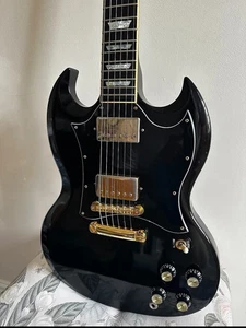 Gibson SG 1993 - Rare Ebony Fretboard - Black & Gold - 1960 PAF Pickups W/ Case - Picture 1 of 17
