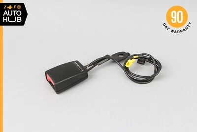 Пряжка переднего левого или правого ремня безопасности 12–18 Mercedes W218 CLS550 CLS400 черная от оригинального производителя - Изображение 1 из 4