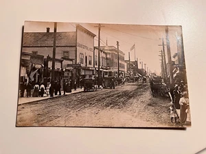RPPC - Montana - Busy Street Scene - Business District - 1914 - Picture 1 of 2
