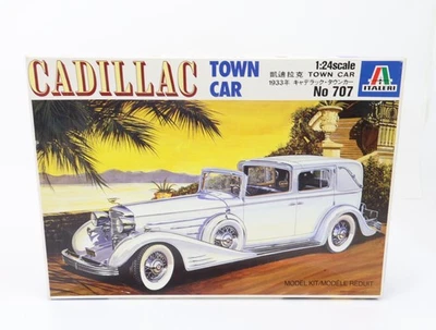 Italeri No. 707 Modellauto Bausatz PKW Cadillac Town Car 1:24 - Bild 1 von 3