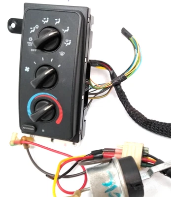 2000 2001 Dodge Ram Heater Control Switch Heated Mirror Button 1500 2500 OEM V18 - Image 1 of 4