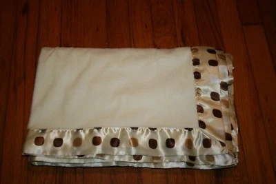 Beansprout кремовое детское одеяло poka точки на атласный кремовый коричневый - Изображение 1 из 3