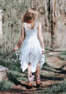 Girls Special Occasion Dresses. Boutique Dresses. Photoshoot Dresses. Size 7/8 - Picture 1 of 113