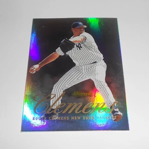 2000 Fleer Showcase Roger Clemens - Picture 1 of 6