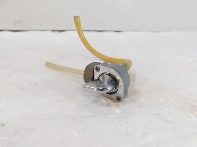 Válvula de cierre del tanque de combustible Honda CB750 CB750L CB750K CB650C Foto 1 de 4