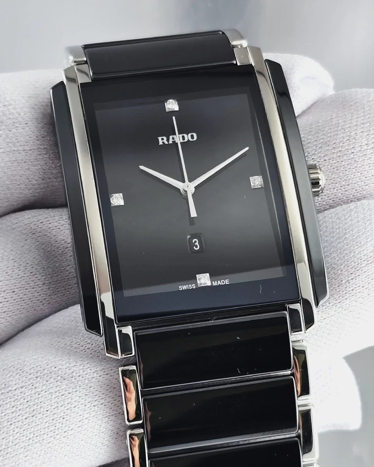 Reloj unisex RADO Integral Diamonds 31 mm Jubile cerámica negra R20206712 Foto 1 de 4