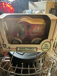 Vintage ERTL Ace Hardware Diecast 1905 Ford Delivery Car Bank New In Box - Picture 1 of 2
