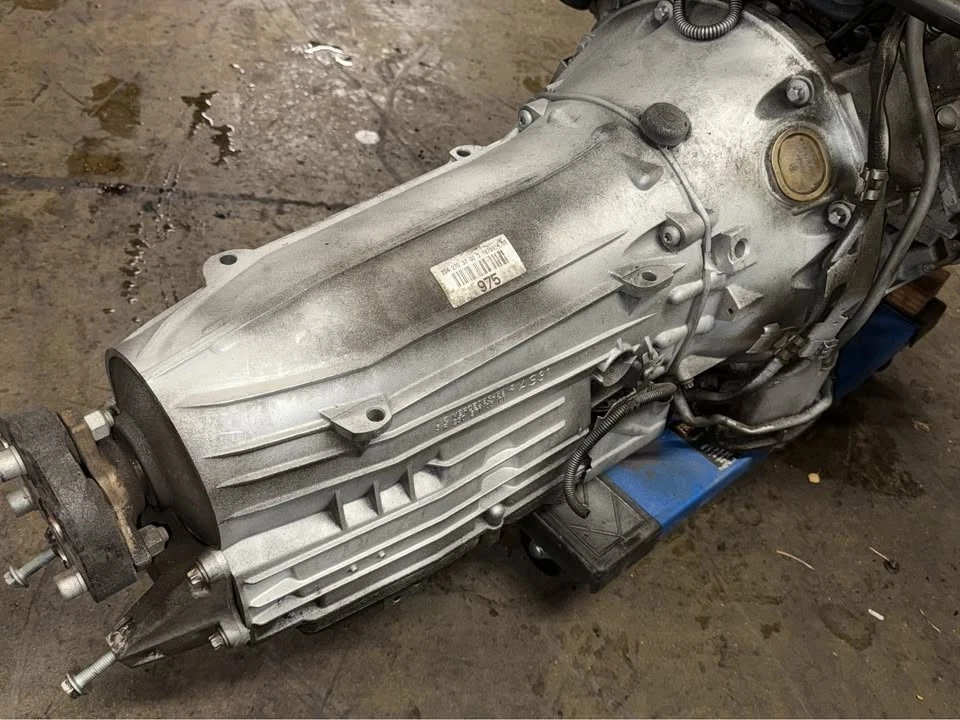 Mercedes-Benz Clase C C300 2008 2009 transmisión 3,0 L tracción trasera 110 k millas 2042703100 Foto 1 de 4