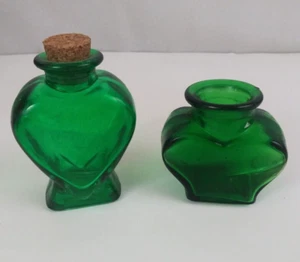 Set Of 2 Clear Green Heart Shaped Flower Vases/Bottles 2.25" & 3" - Picture 1 of 6