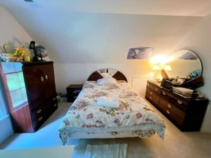 Guest room queen-size bed set - Picture 1 of 1