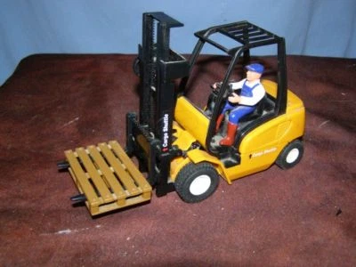 Ancien jouet: chariot élévateur "Cargo Shuttle" - Photo 1/4